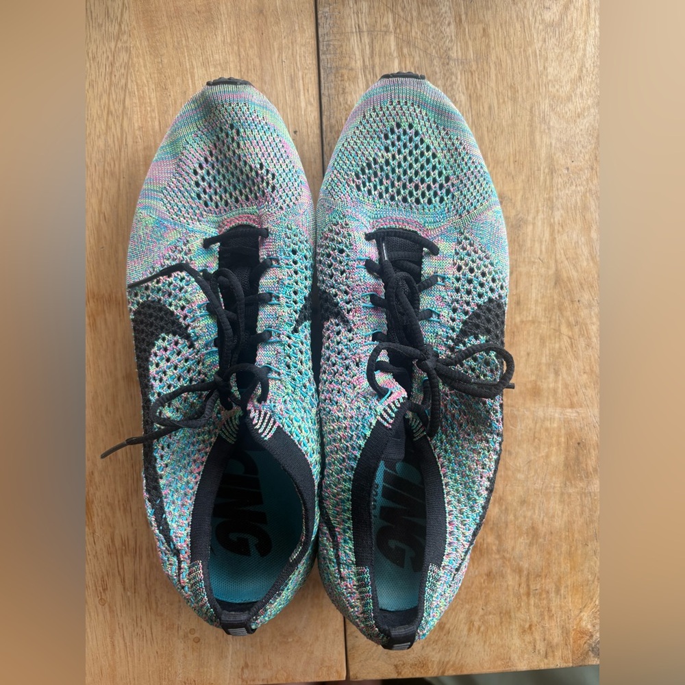 Nike Flyknit Racer Size 8.5 (Men) / Size 42